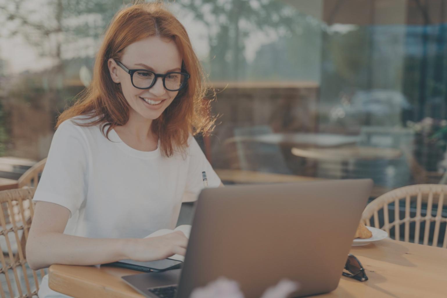 Price action reversal at major support level with volume confirmation