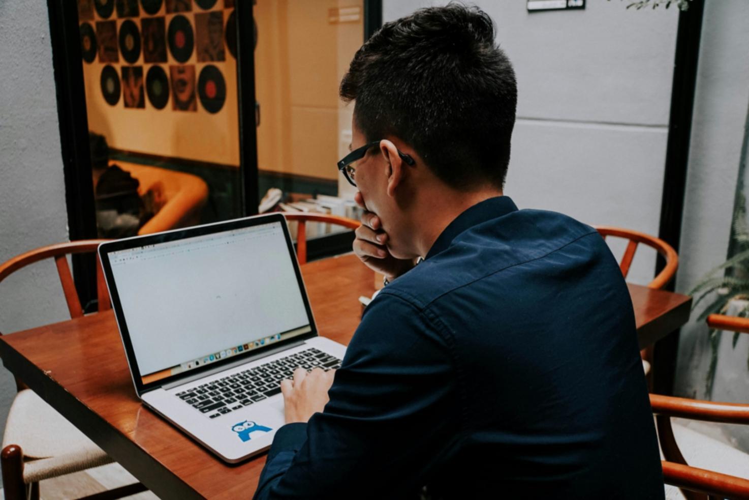 Support and resistance trading chart analysis workspace